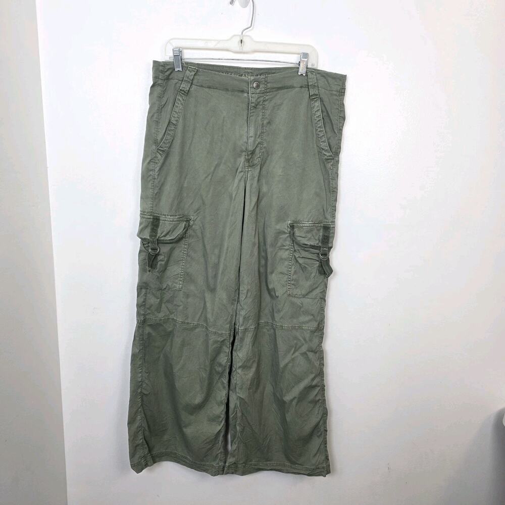 American Eagle Wide Leg Cargo Pants